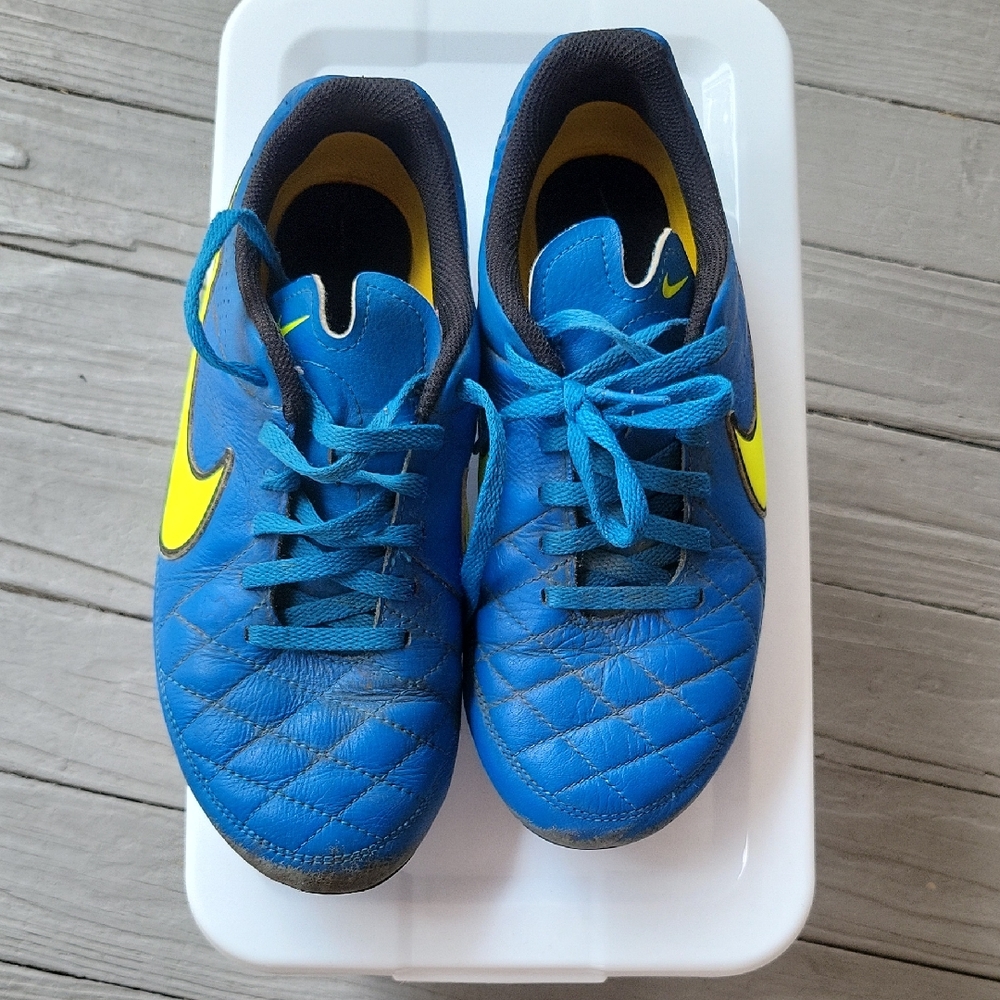 Nike Kids Blue and Yellow Sneakers